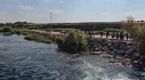 Serinlemek için Fırat Nehri’ne giren 15 yaşındaki çocuk kayboldu Serinlemek için Fırat Nehri’ne giren 15 yaşındaki çocuk kayboldu